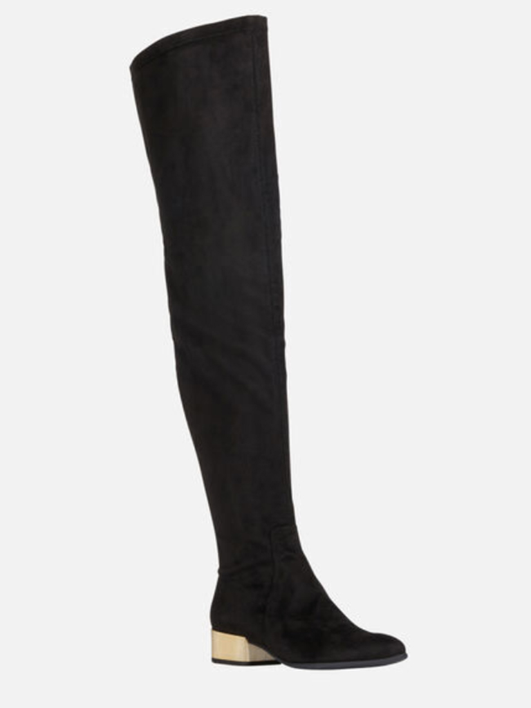 Knee-Hight Boots are the Hottest 